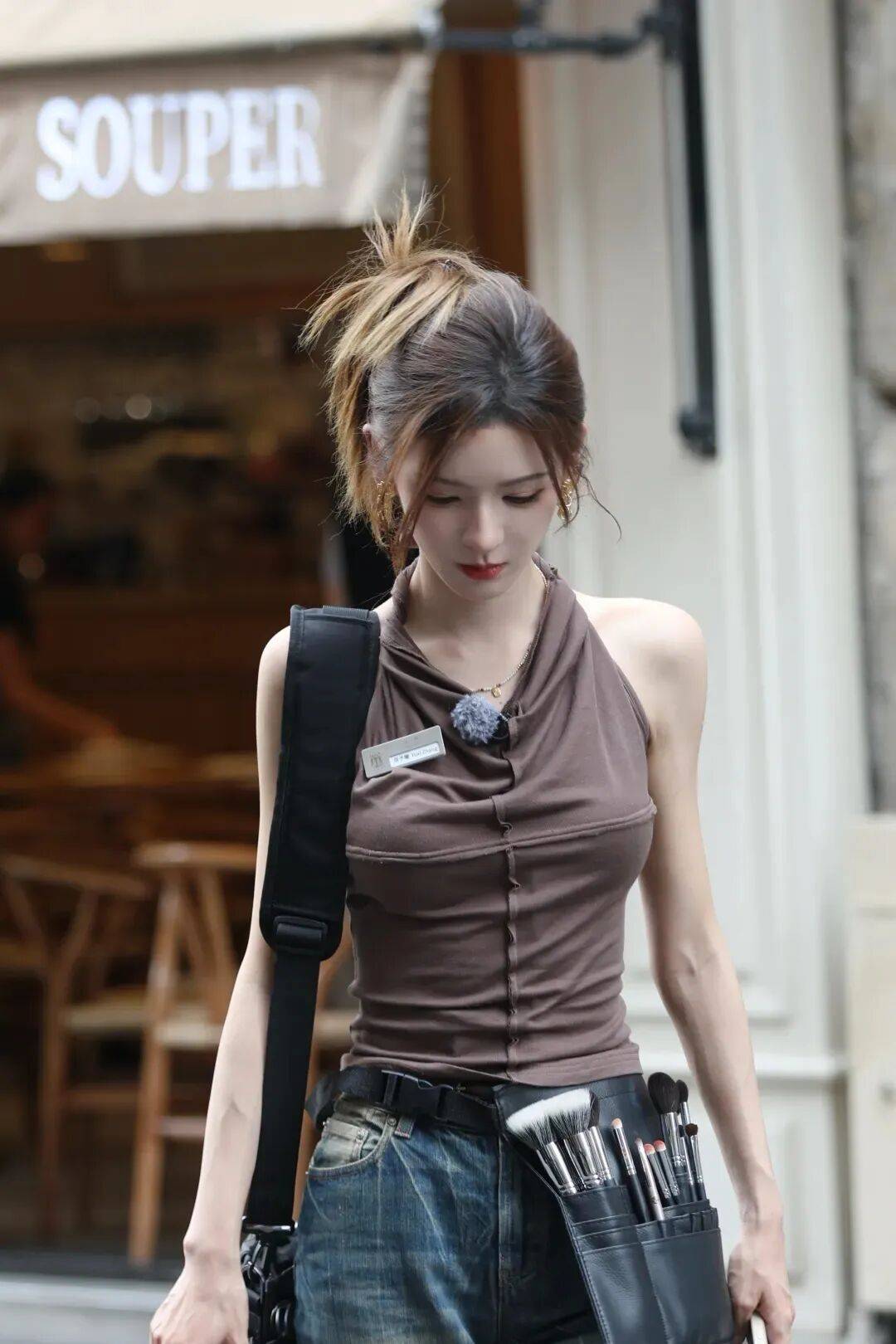 走的衣架子她这直角肩太绝了！不朽情缘mg网址张予曦｜行(图5)