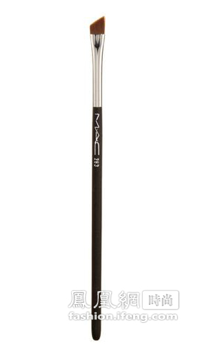 球最好用的8款化妆刷不朽情缘全面评点全(图3) 球最好用的8款化妆刷不朽情缘全面评点全(图3)